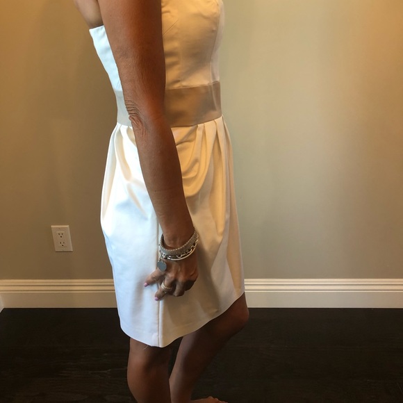 The perfect white dress - Picture 3 of 5